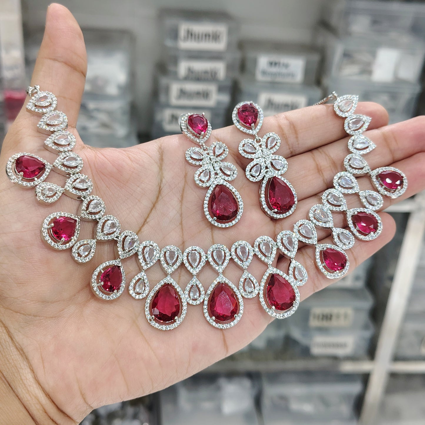Zara Cut Necklace