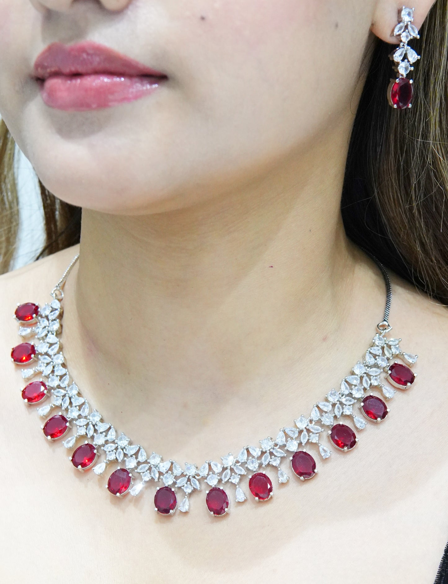 Miraya Star Cut Silver Necklace