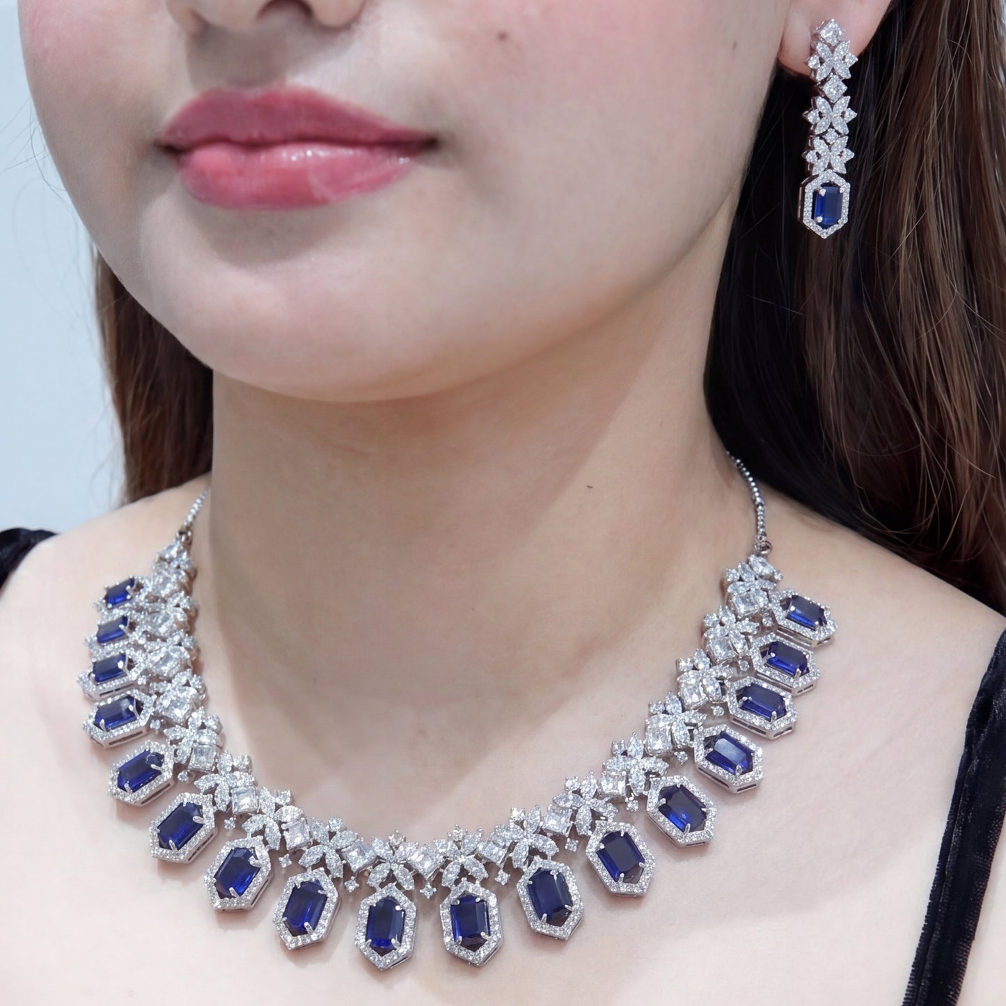 Alia Necklace