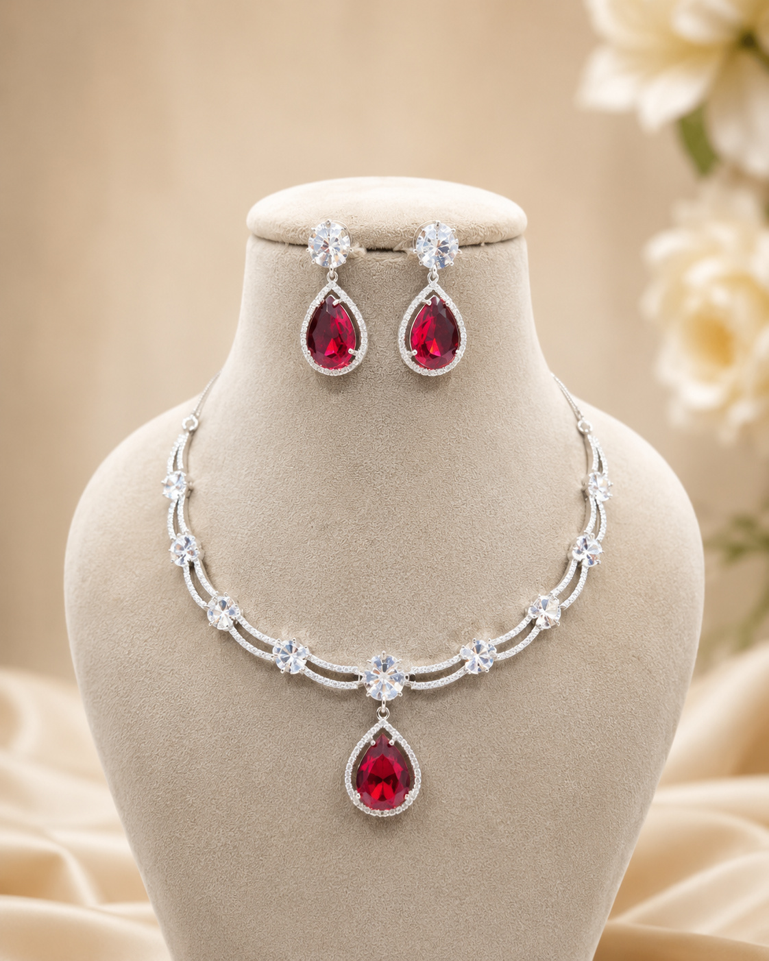 Mahira Tear Drop Necklace