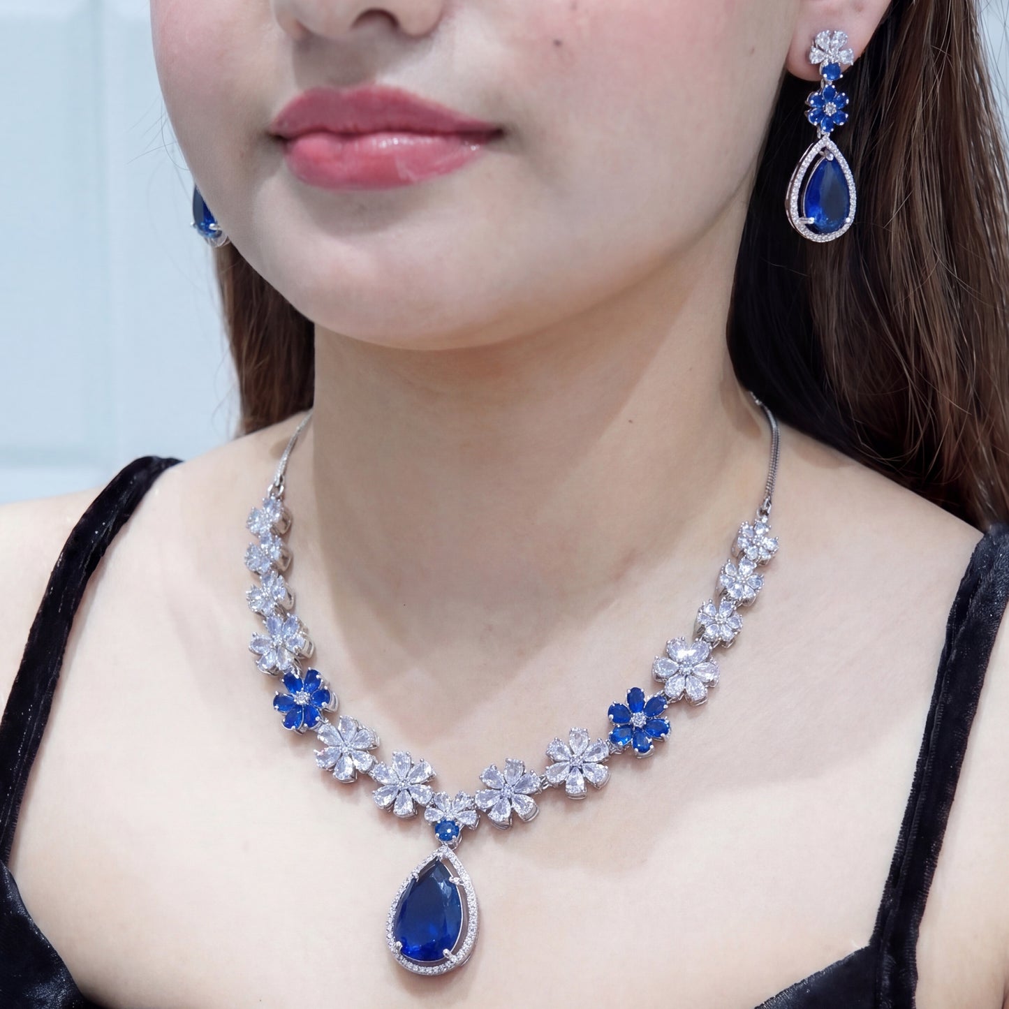 Kiyana Floral Necklace