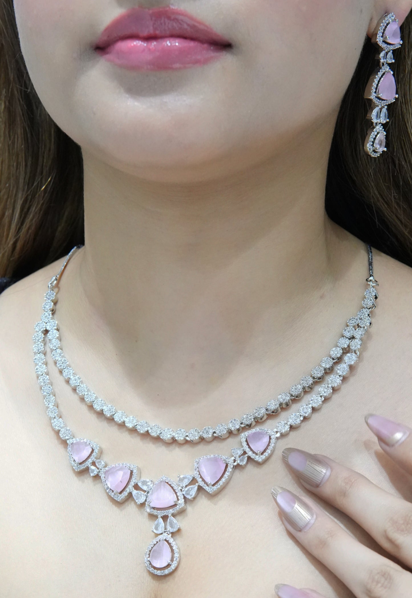 Elora Double Layered Neckpiece