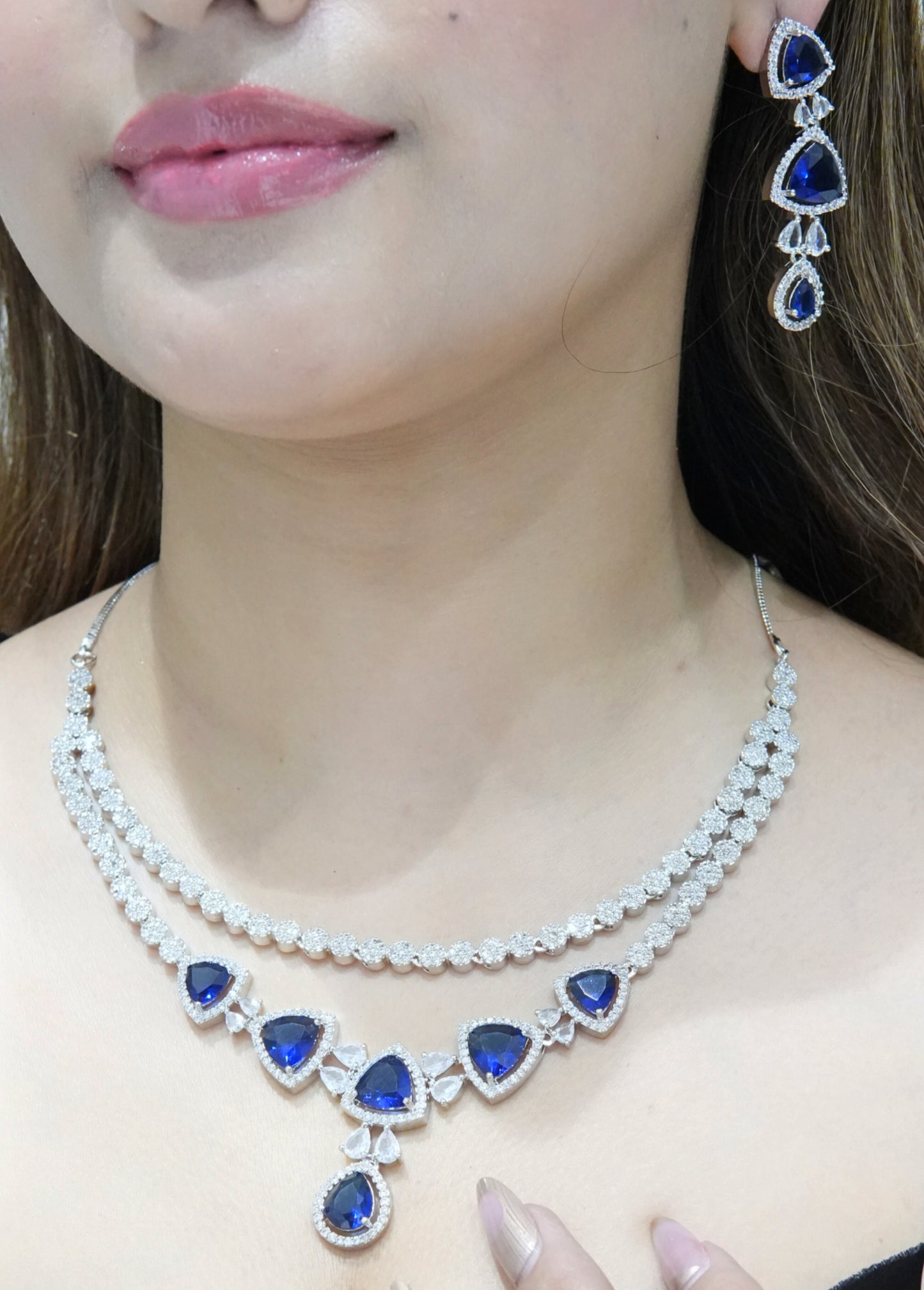 Elora Double Layered Neckpiece